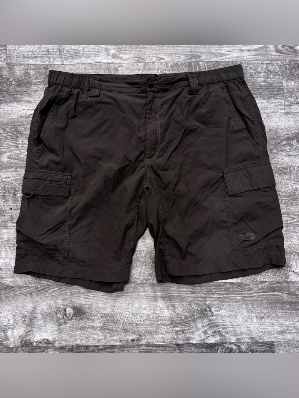 The North Face Cargo Shorts Olive Green Ripstop Hiking Stow Pocket Mens XXL